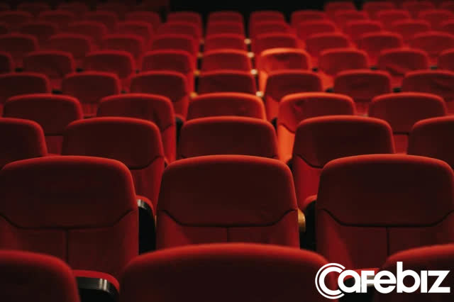 Tại sao tất cả các rạp chiếu phim ở Anh đều không đánh số ghế, ai đến trước tùy ý chọn chỗ đẹp? - Ảnh 1.