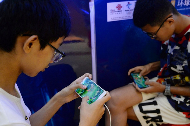 Trung Quốc hạn chế trẻ em giải trí trên mạng trong kế hoạch phát triển 10 năm - Ảnh 1.