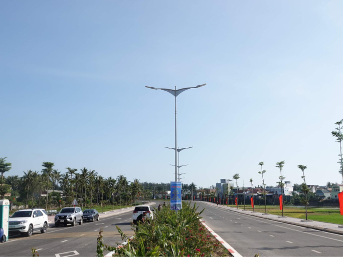 Bình Định: Khánh thành và khởi công hai tuyến đường ven biển gần 1.240 tỉ đồng - Ảnh 1.