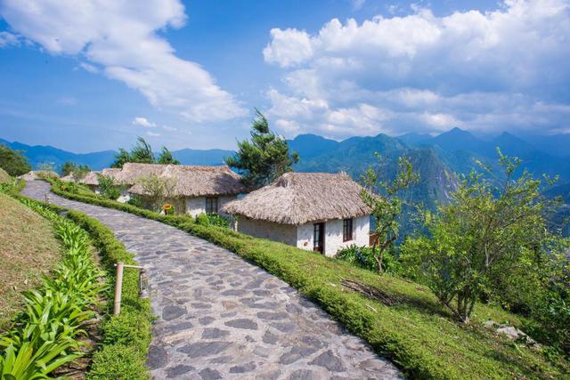 Sapa có khu nghỉ dưỡng sinh thái đẹp nhất thế giới: Resort xanh giữa đại ngàn, bể bơi vô cực nước ấm view đẹp nín thở’, sử dụng hoàn toàn năng lượng mặt trời - Ảnh 2.