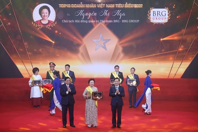 Chủ tịch Tập đoàn BRG nhận danh hiệu 'Top 10 Doanh nhân tiêu biểu nhất Việt Nam năm 2022'