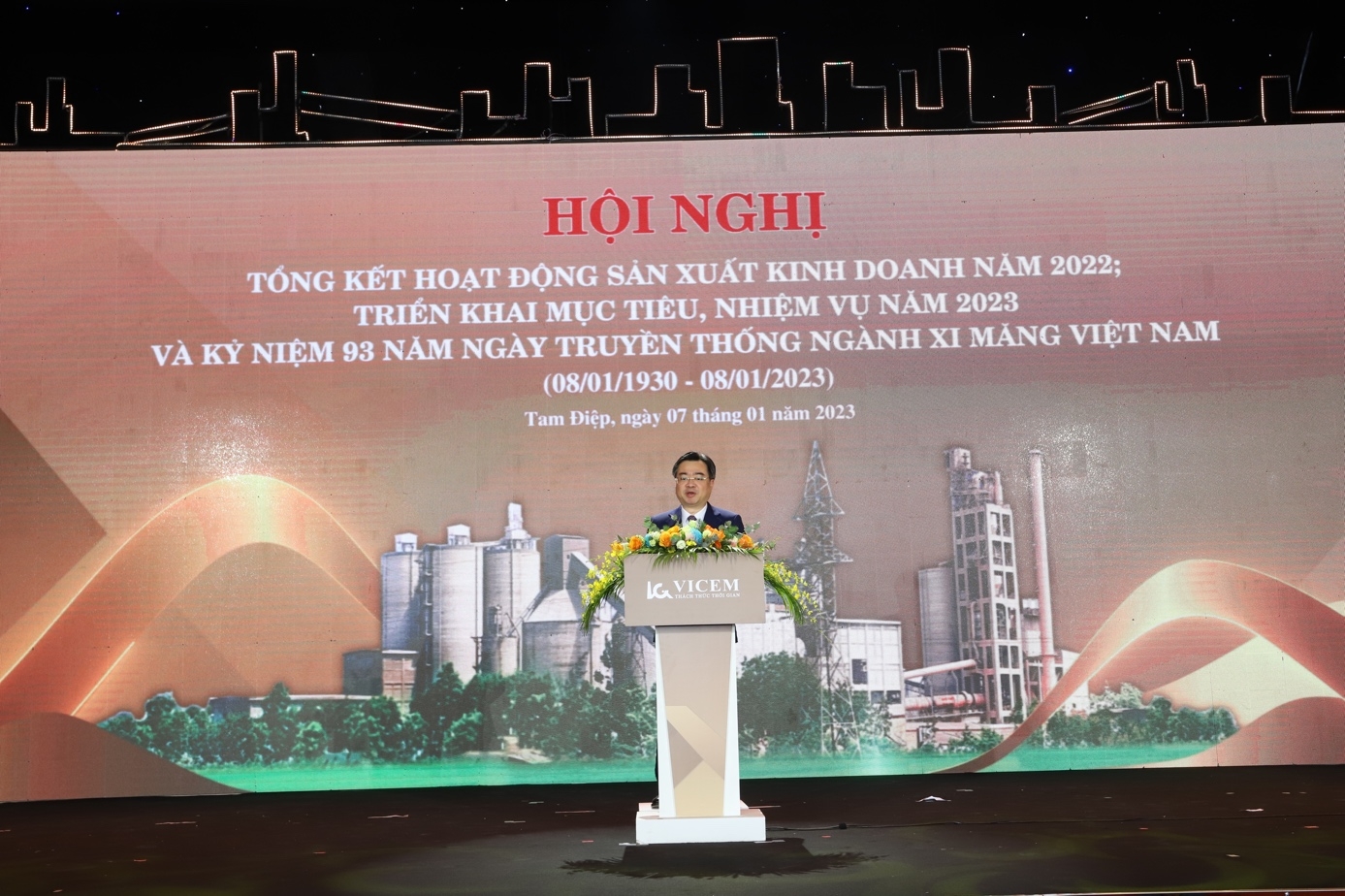 Bộ trưởng Bộ Xây dựng Nguyễn Thanh Nghị phát biểu chỉ đạo tại lễ tổng kết sản xuất kinh doanh năm 2022 của Vicem.
