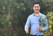  Chàng trai 25 tuổi bỏ ngang đại học về quê, kiếm tiền tỷ nhờ đam mê với lá cây 